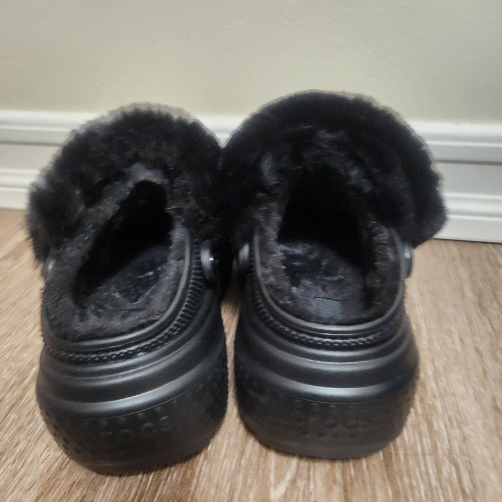 Crocs Stomp Clog Faux Fur Lined - Picture 2 of 3